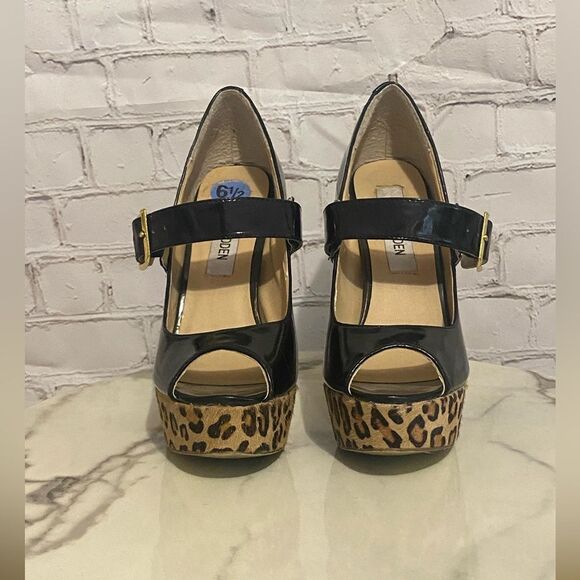 Women’s platform heels - Picture 1 of 8